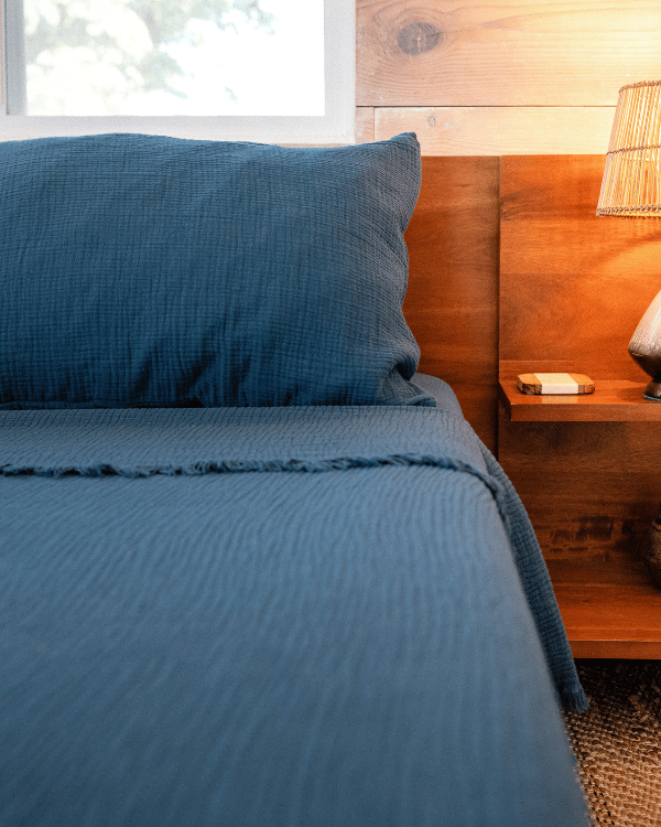 Lara Dark Denim – PARTY BLANKET™ – King
