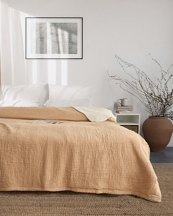 Cloud Checker Plush Blanket – Beige