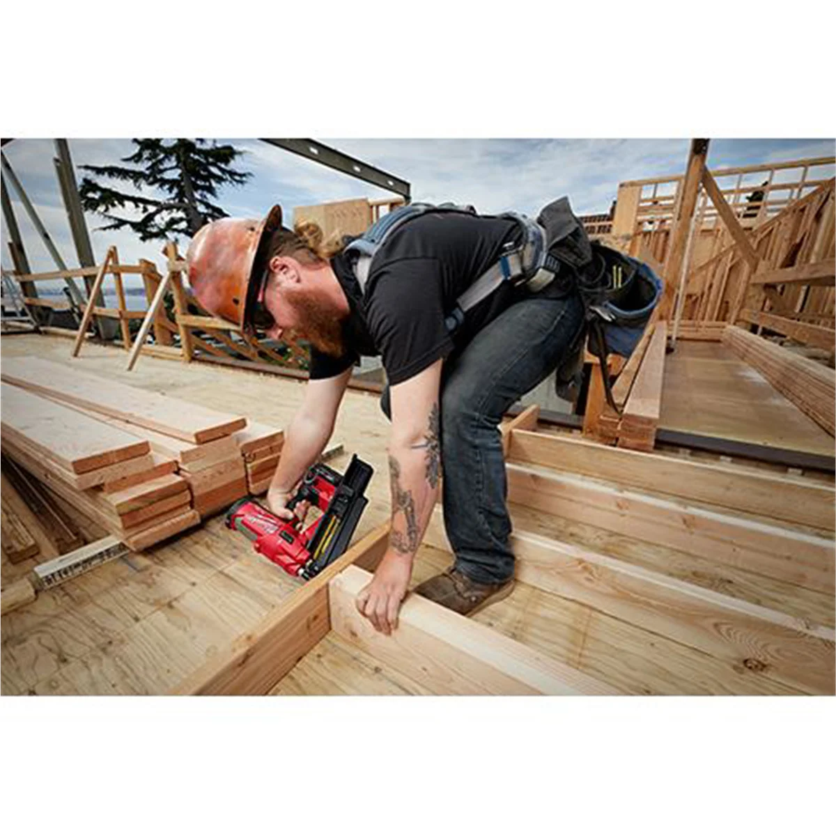 Milwaukee Tool M18 FUEL 21 Degree Framing Nailer - UZIS Sports