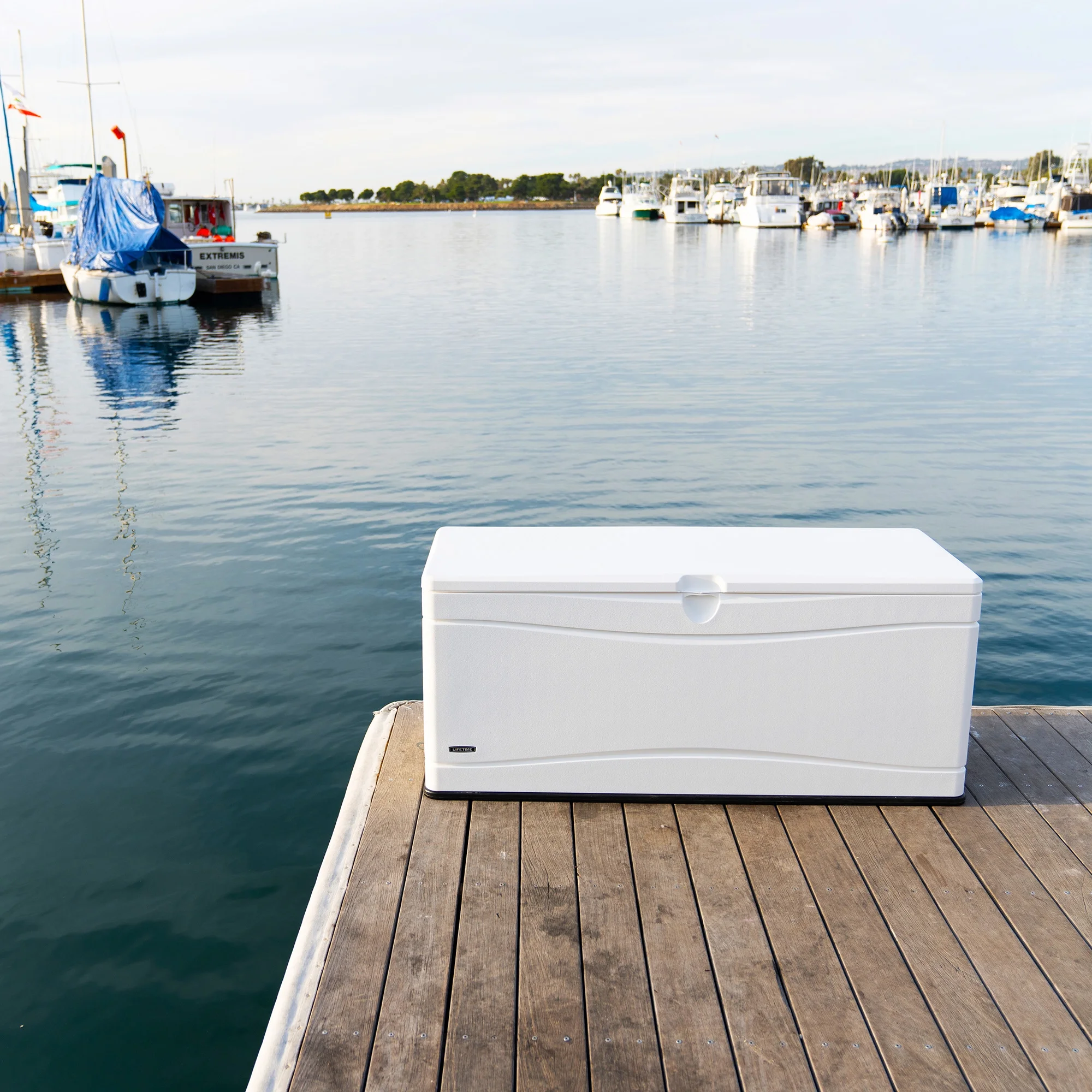 Lifetime Marine Dock Box (130 Gallon), 60348 - UZIS Sports