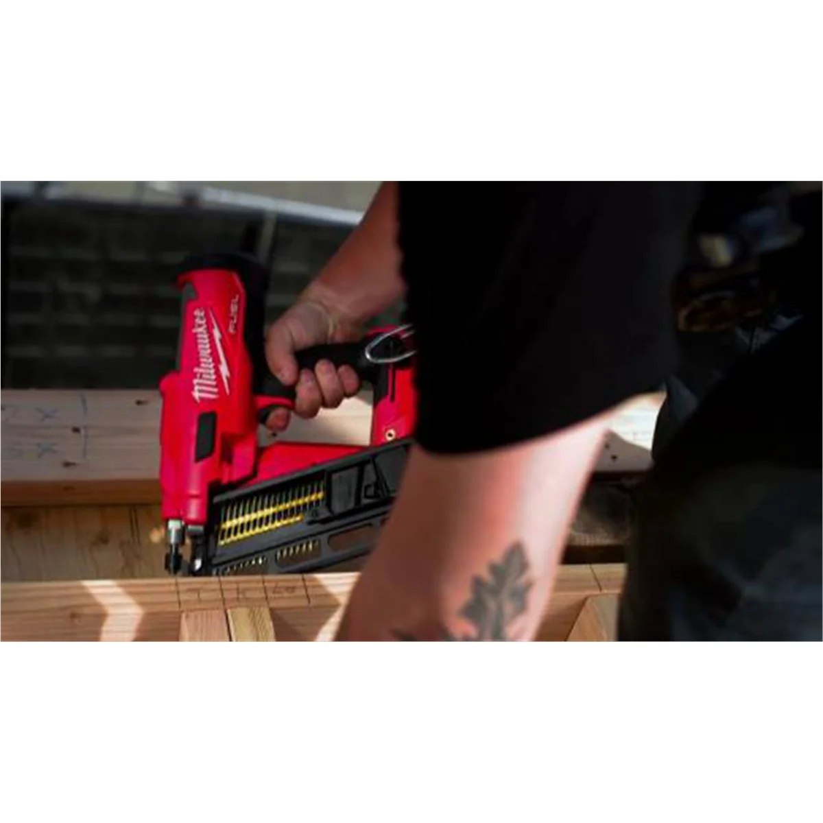 Milwaukee Tool M18 FUEL 21 Degree Framing Nailer - UZIS Sports