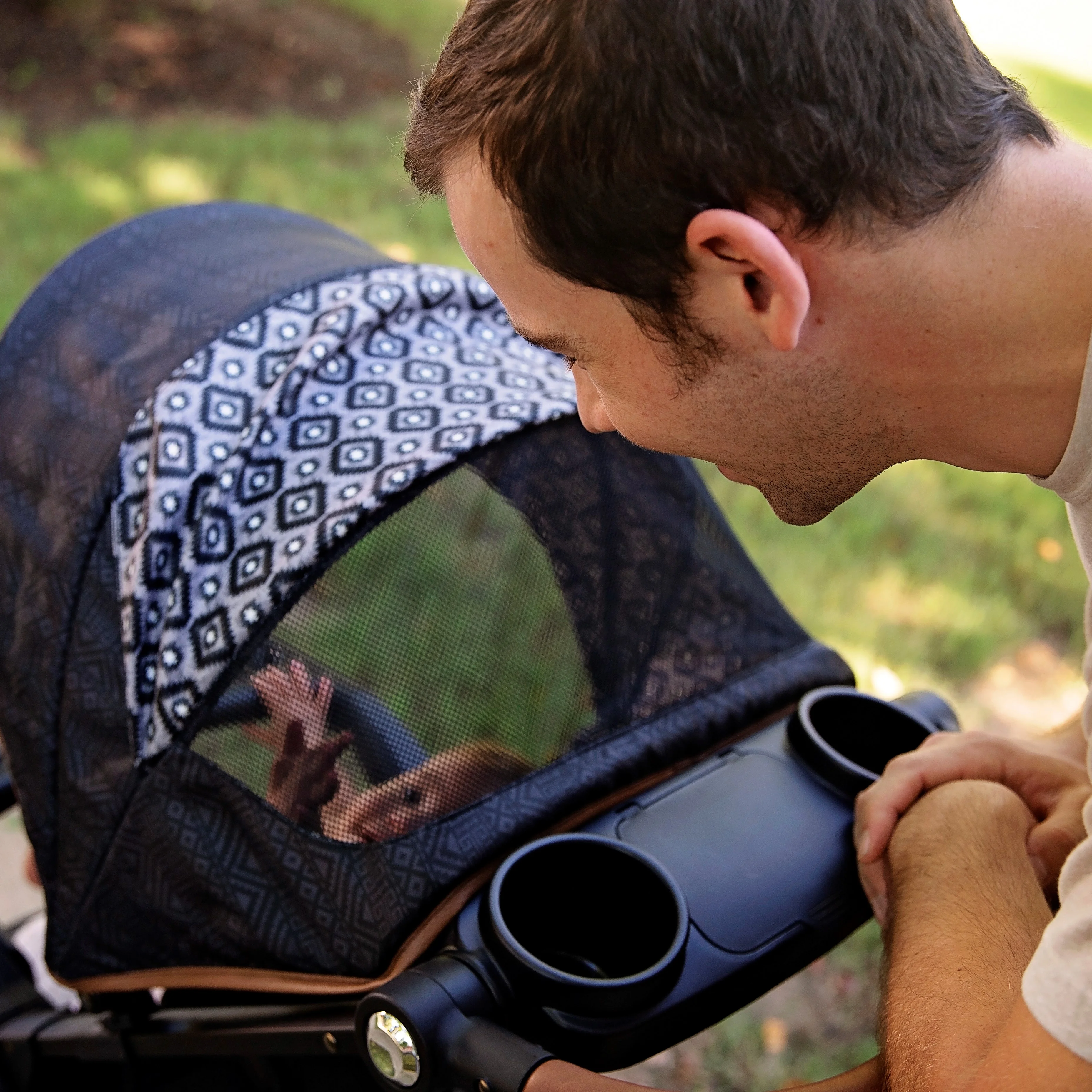 Monbebe Bolt Travel System Stroller and Infant Car Seat, Urban Boho - UZIS Sports